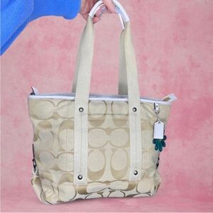 Coach Vintage 2000s Kyra Daisy Signature Tote/ Crossbody- Tan/ White